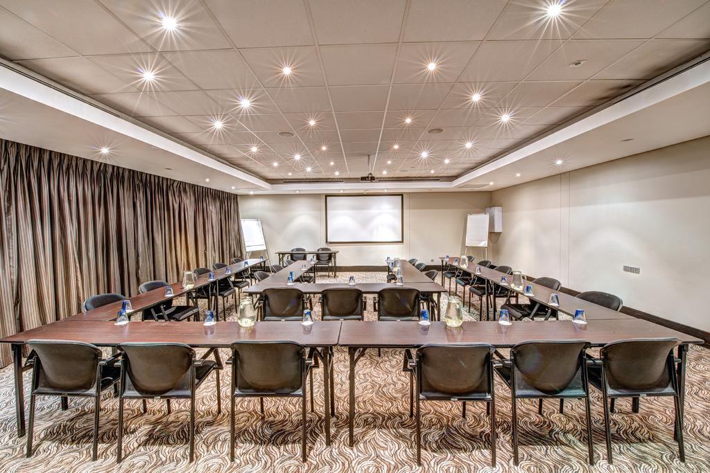 فندق رويال مارانغ Phokeng المظهر الخارجي الصورة Meeting room
