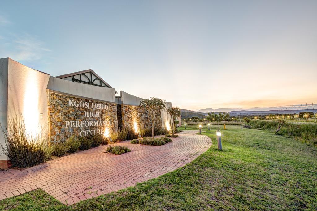 فندق رويال مارانغ Phokeng المظهر الخارجي الصورة Kgosi Letsie III High Performance Centre